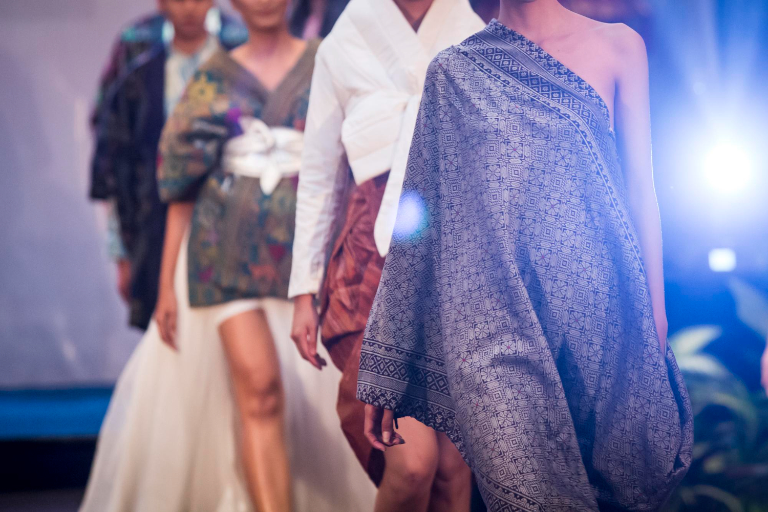 Organization of fashion shows to promote the brand